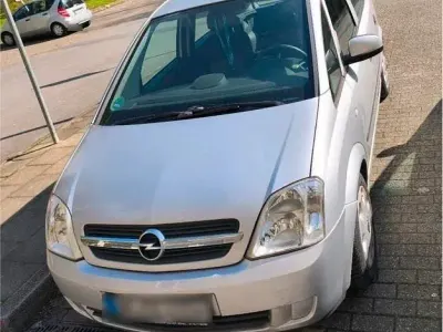 Używany Opel Meriva 101 KM (74 kW) 2004 Srebrny Minivan