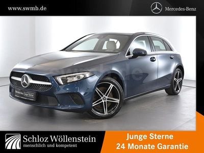 Blau Gebraucht 2022 Mercedes A250 Business Limousine | 23.670 € (Guter Preis)