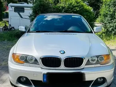 Gebraucht BMW 318 143 PS (105 kW) 2003 Silber Coupé