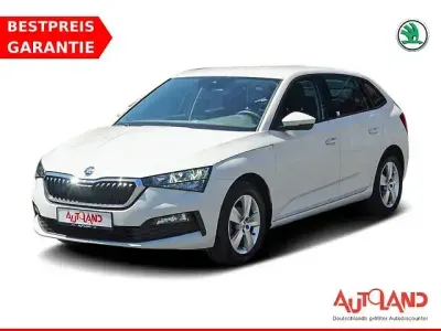 Gebraucht Skoda Scala Cool Plus 95 PS (69 kW) 2023 Weiß Kleinwagen