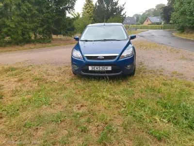 Gebraucht Ford Focus Style 145 PS (106 kW) 2009 Blau Kleinwagen