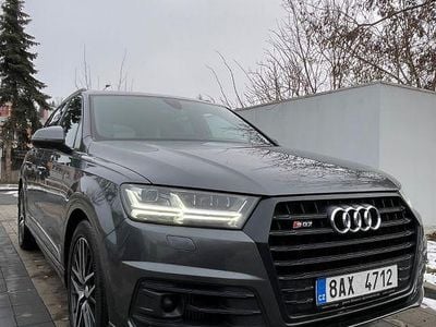 Grau Gebraucht 2018 Audi SQ7 Sport SUV | 27.800 € (Fairer Preis)