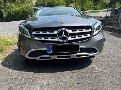 Mercedes GLA200