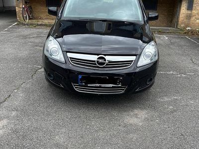 Second-hand Opel Zafira 150 CP (110 kW) 2009 Negru Monovolum