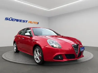 Gebraucht Alfa Romeo Giulietta Turismo 170 PS (125 kW) 2012 Rot Kleinwagen