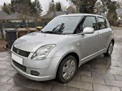 Usata Suzuki Swift Club 92 CV (67 kW) 2007 Argento Utilitaria