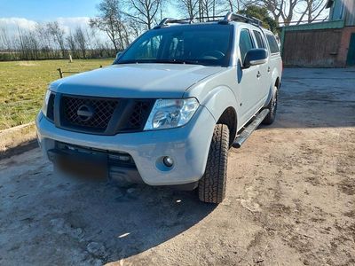 Gebraucht Nissan Navara 231 PS (169 kW) 2014 Grau Pickup