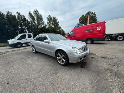 Mercedes E220