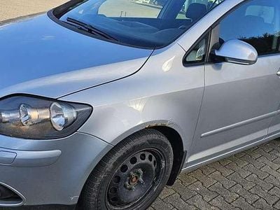 Gebraucht VW Golf VI United 102 PS (75 kW) 2008 Reflexsilber metallic Kleinwagen