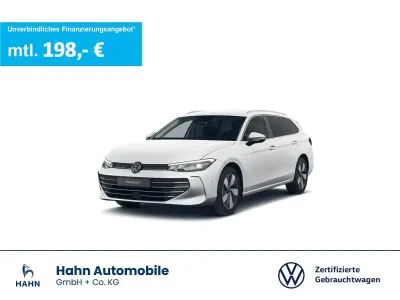 Gebraucht VW Passat Business 150 PS (110 kW) 2025 Oryxweiß perlmutteffekt Kombi