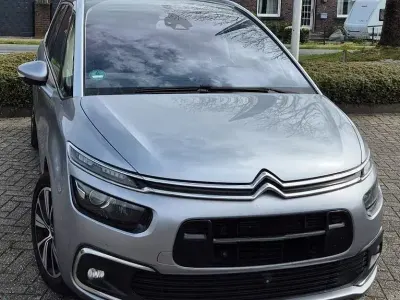 Gebraucht Citroën C4 SpaceTourer Shine 163 PS (119 kW) 2018 Silber Van / Kleinbus