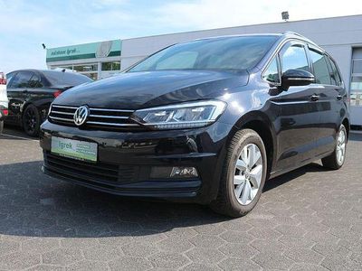Gebraucht VW Touran Comfortline 150 PS (110 kW) 2018 Schwarz Van / Kleinbus
