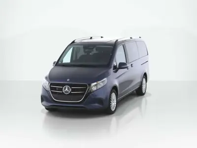 Gebraucht Mercedes V220 163 PS (119 kW) 2025 Sodalithblau met. Van / Kleinbus