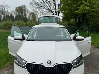 Begagnad Skoda Fabia Style 95 HK (69 kW) 2019 Vit Halvkombi