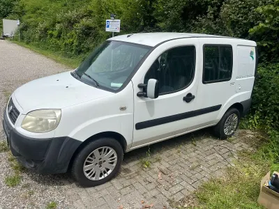 Gebraucht Fiat Doblò Emotion 105 PS (77 kW) 2009 Van / Kleinbus