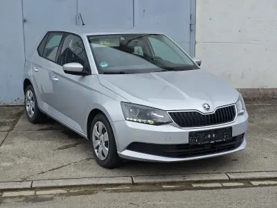 Gebraucht Skoda Fabia Ambition 90 PS (66 kW) 2015 Silber Kleinwagen