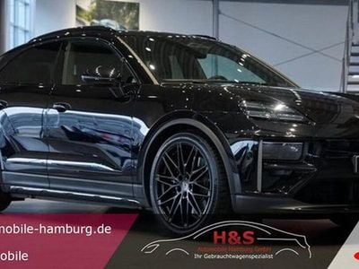 Gebraucht Porsche Macan 4 Electric Chrono 469 kW (639 PS) 2024 Tiefschwarz SUV