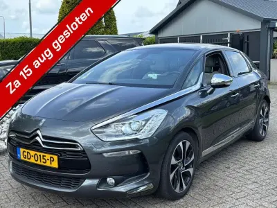 Gebraucht Citroën DS5 120 PS (88 kW) 2015 Grau Kleinwagen
