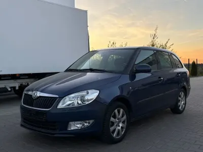 Begagnad Skoda Fabia Elegance 105 HK (77 kW) 2012 Blå Kombi