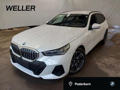 Gebraucht BMW 520 M Sport 197 PS (144 kW) 2025 Mineralweiß (weiß) Kombi