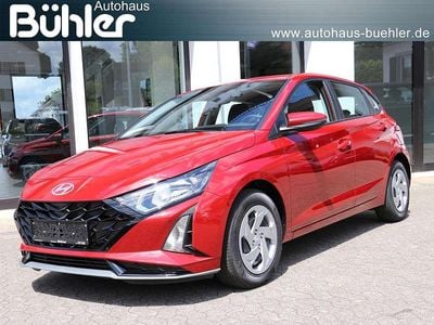 Neu Hyundai i20 Select 90 PS (66 kW) 2026 Dragon red mineraleffekt Kleinwagen