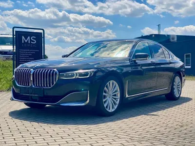 Gebraucht BMW 740 Sport Line 320 PS (235 kW) 2019 Grau Limousine