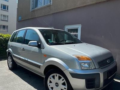 Occasion Ford Fusion 86 PK (63 kW) 2007 Zilver Hatchback