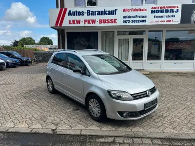 Gebraucht VW Golf VI Style 105 PS (77 kW) 2011 Silber Kleinwagen