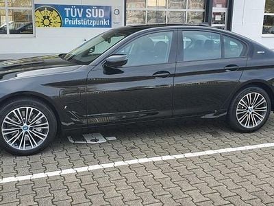 BMW 530e