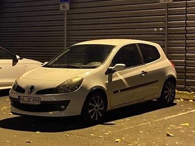 Second-hand Renault Clio II Dynamique 102 CP (75 kW) 2009 Alb Berlinǎ