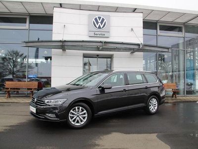 Gebraucht VW Passat Business 150 PS (110 kW) 2023 Grau Kombi