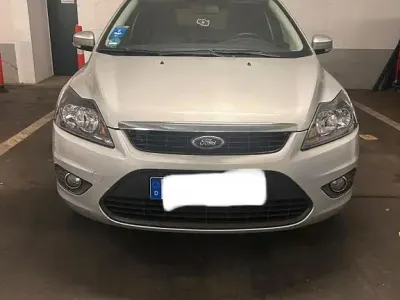 Gebraucht Ford Focus Sport 101 PS (74 kW) 2009 Silber Limousine