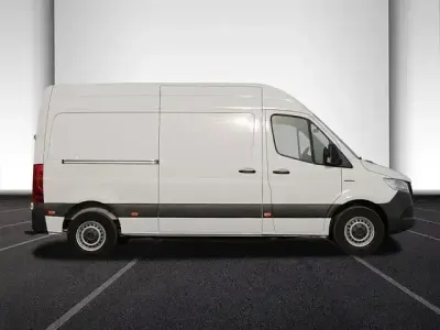 Second-hand Mercedes E-Sprinter 2022 Alb Van