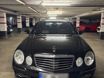Mercedes E320