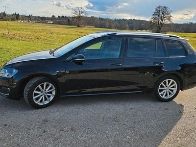 Gebraucht VW Golf VII LOUNGE 150 PS (110 kW) 2015 Schwarz Kombi