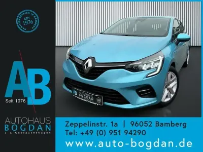 Begagnad Renault Clio V Zen 91 HK (66 kW) 2023 Blå Sedan
