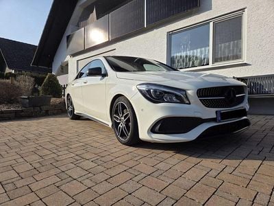 Second-hand Mercedes CLA200 AMG line 156 CP (114 kW) 2017 Alb Coupe