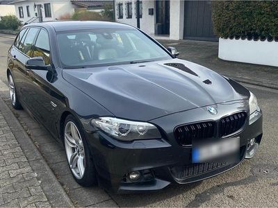 Gebraucht BMW 530 M Sport 258 PS (189 kW) 2014 Schwarz Kombi
