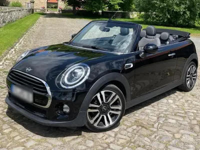 Gebraucht Mini Cooper D 116 PS (85 kW) 2019 Schwarz Kleinwagen