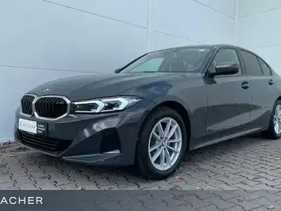 Usata BMW 318 Comfort Edition 150 CV (110 kW) 2025 Grigio Berlina