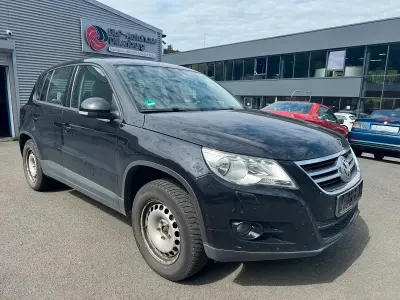 Gebraucht VW Tiguan Trendline 150 PS (110 kW) 2009 Schwarz SUV