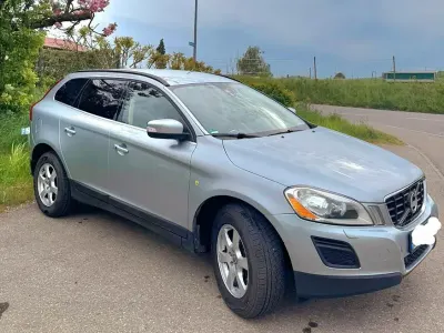 Gebraucht Volvo XC60 Momentum 163 PS (119 kW) 2010 Silber SUV