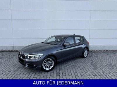 Grau Gebraucht 2018 BMW 118 Advantage Kleinwagen | 16.480 € (Fairer Preis)