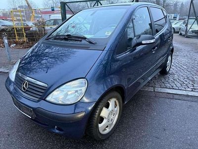 Usata Mercedes A160 Classic 102 CV (75 kW) 2003 Blu Utilitaria
