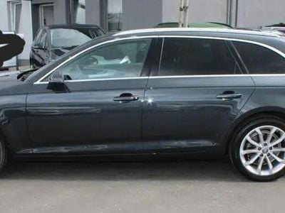 Grau Gebraucht 2018 Audi A4 Sport Kombi | 21.600 € (Fairer Preis)