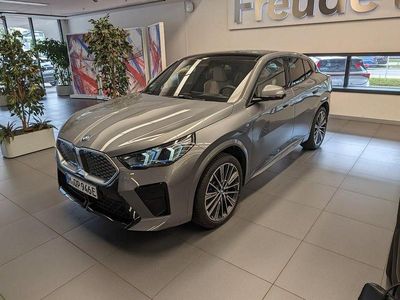 Gebraucht BMW iX2 M Sport 230 kW (313 PS) 2024 Grau SUV