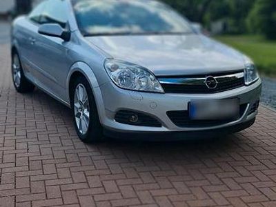 Gebraucht Opel Astra Cabriolet 140 PS (102 kW) 2007 Silber Cabrio