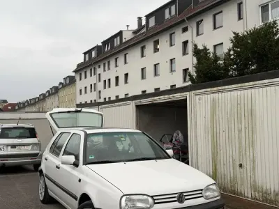 Gebraucht VW Golf III 90 PS (66 kW) 1994 Weiß Kleinwagen