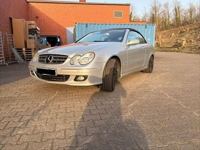 Second-hand Mercedes CLK350 Avantgarde 272 CP (200 kW) 2006 Argintiu Cabrio