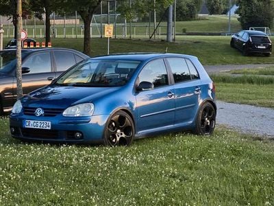 Usata VW Golf V 140 CV (102 kW) 2007 Blu Utilitaria